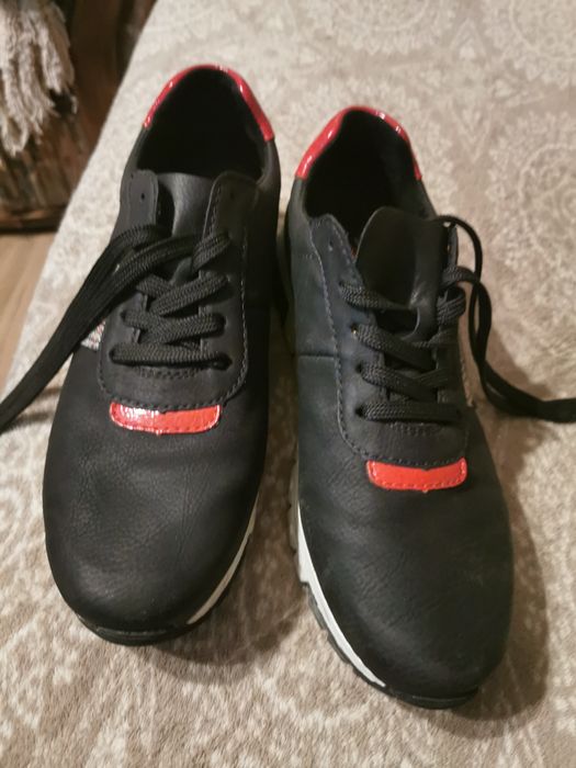 Buty marki Rieker