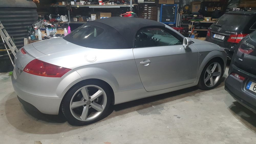 Audi TT. 2 TDI Quatro