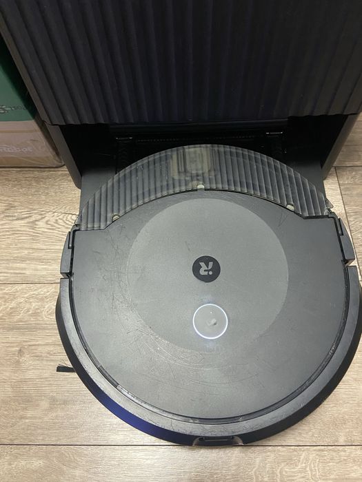 iRobot Roomba Combo 10 MAX + stacja dokująca AutoWash.