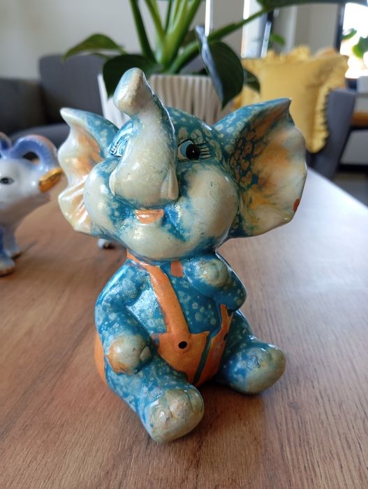 Zestaw ceramicznych figurek vintage słonie
