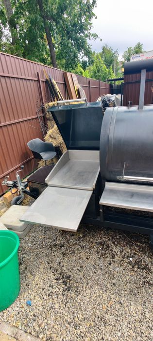 Продам смокер, BBQ, шедевр інженерної думки і зварювальної майстерності.