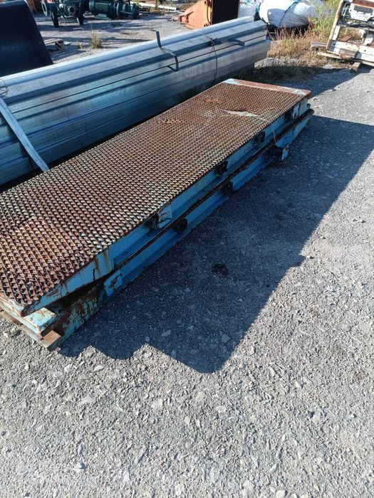 Rampas para porta máquinas e para camião