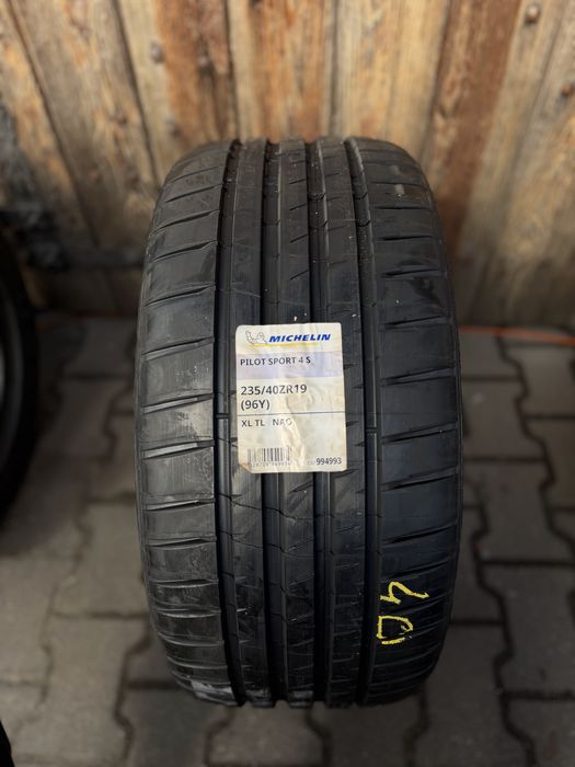 Opona 235/40/19 michelin pilot sport 4s pojedynka