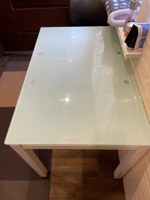 Стол кухонный стеклянный