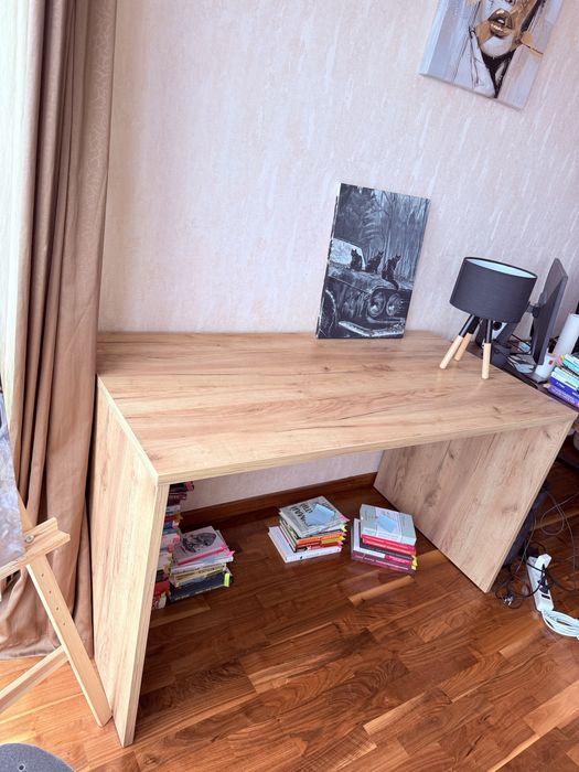 Стіл письмовий, компʼютерний стіл, дуб