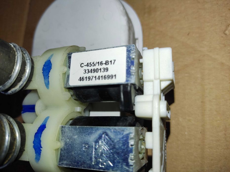 Клапан подачи воды в сборе 33490139 Whirlpool AWS61212