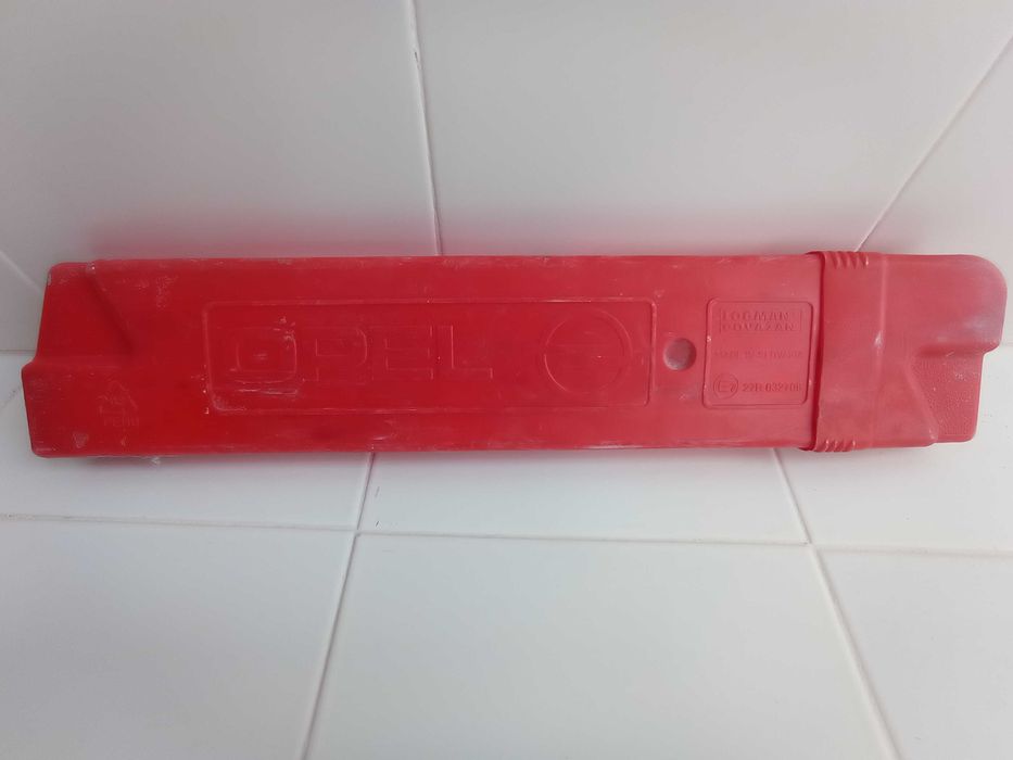 Triângulo de sinalização Opel