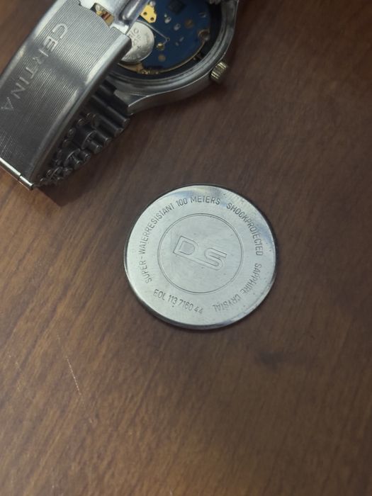 Продам годдиник Certina