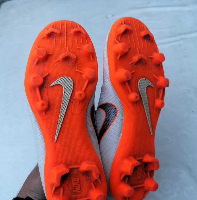 Chuteiras Nike criança tamanho 33