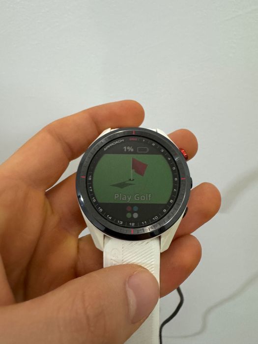 Garmin Approach S62 – Relógio GPS de Golfe Premium (Branco)
