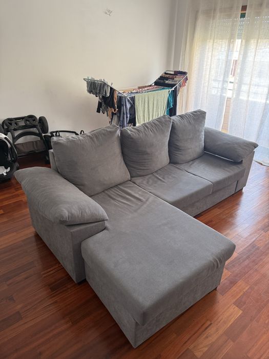 Sofá BERLIM Chaise Reversível + 2 Puffs