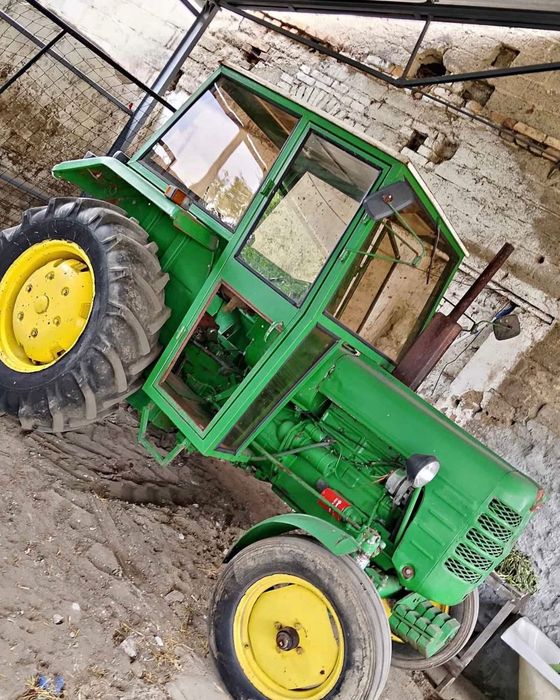Traktor  URSUS 4011