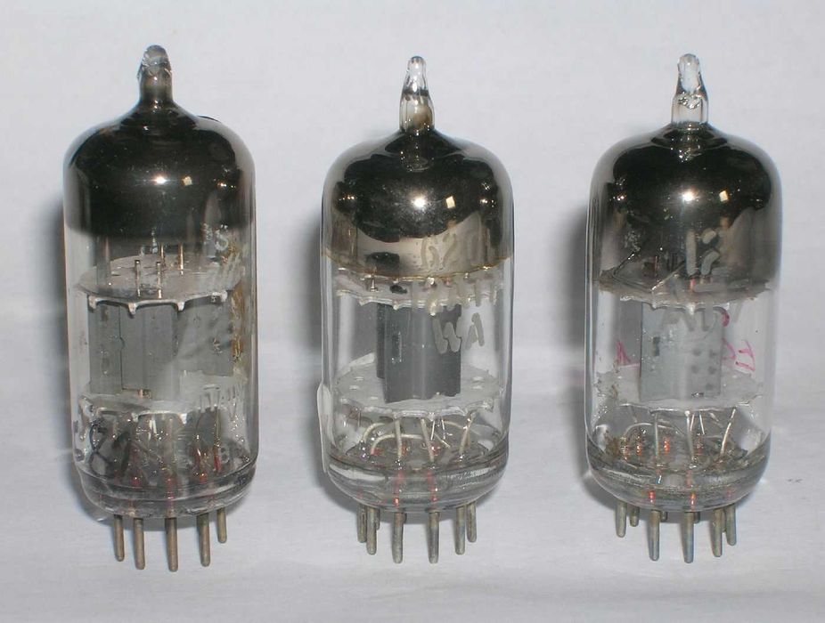 Válvulas electrónicas ECC81 / 12AT7