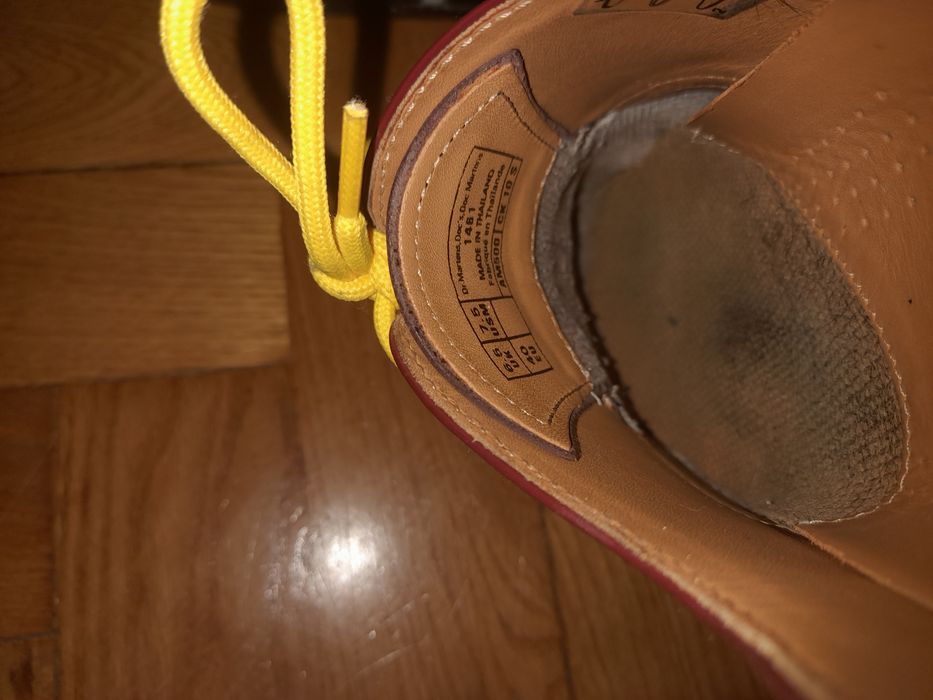 Bordowe Dr Martens