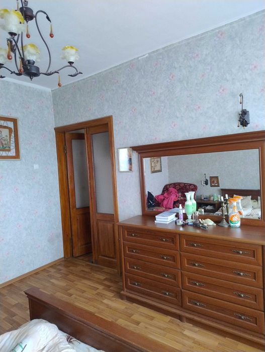 продам дом(пол дома)