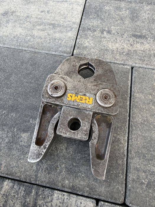 Szczęka do zaciskarek Rems M22 do stali