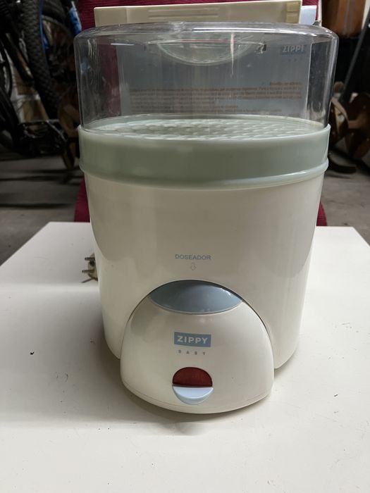 Esterilizador elétrico biberões