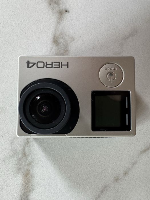 GoPro Hero 4 + Mega Kit de Acessórios