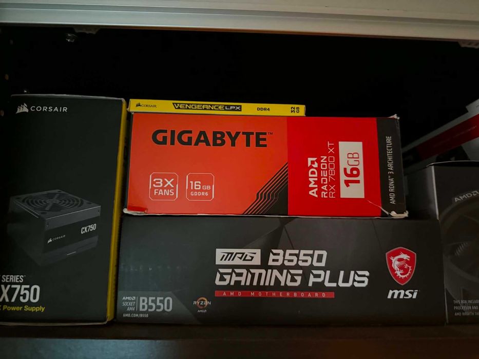PC Gaming Ryzen 5 5600x + RT 7800 XT