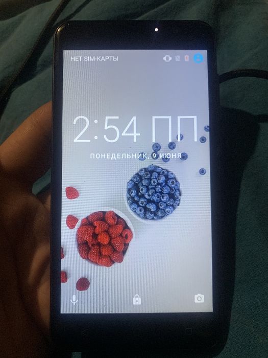 Телефон смартфон nomi