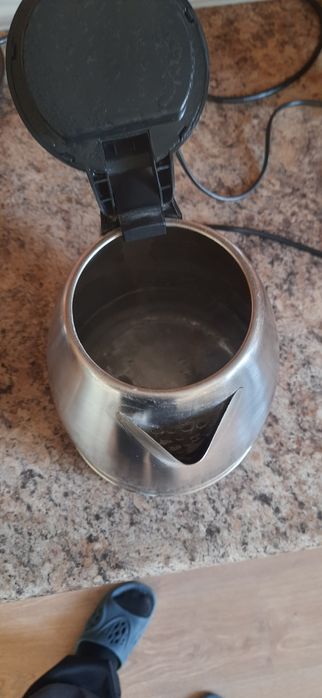 Электрочайник Hilton