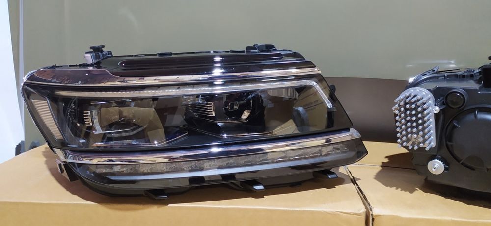 Фара оптика Фольксваген тігуан Volkswagen Tiguan 2018+