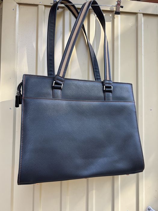 Продам сумку для ноутбука