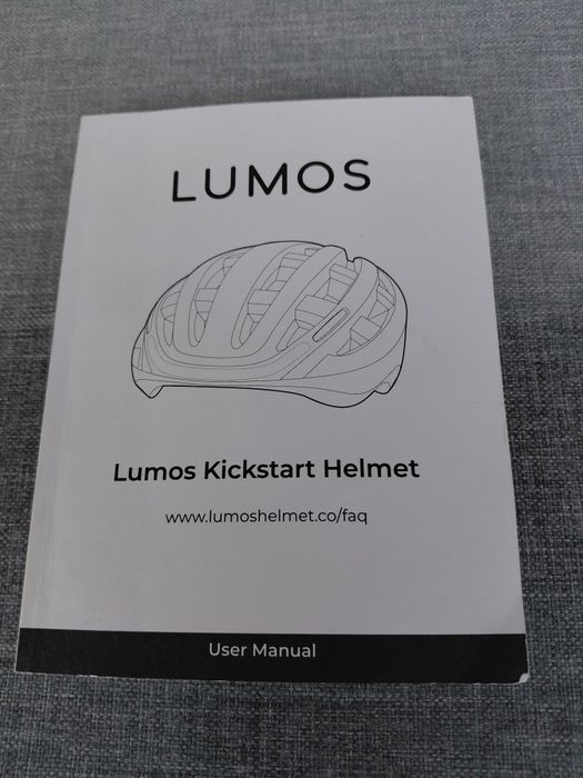 Capacete de bicicleta inteligente - Lumos Kickstart.  
175€