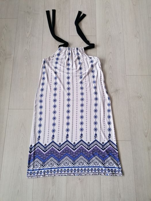 Sukienka na upalne lato