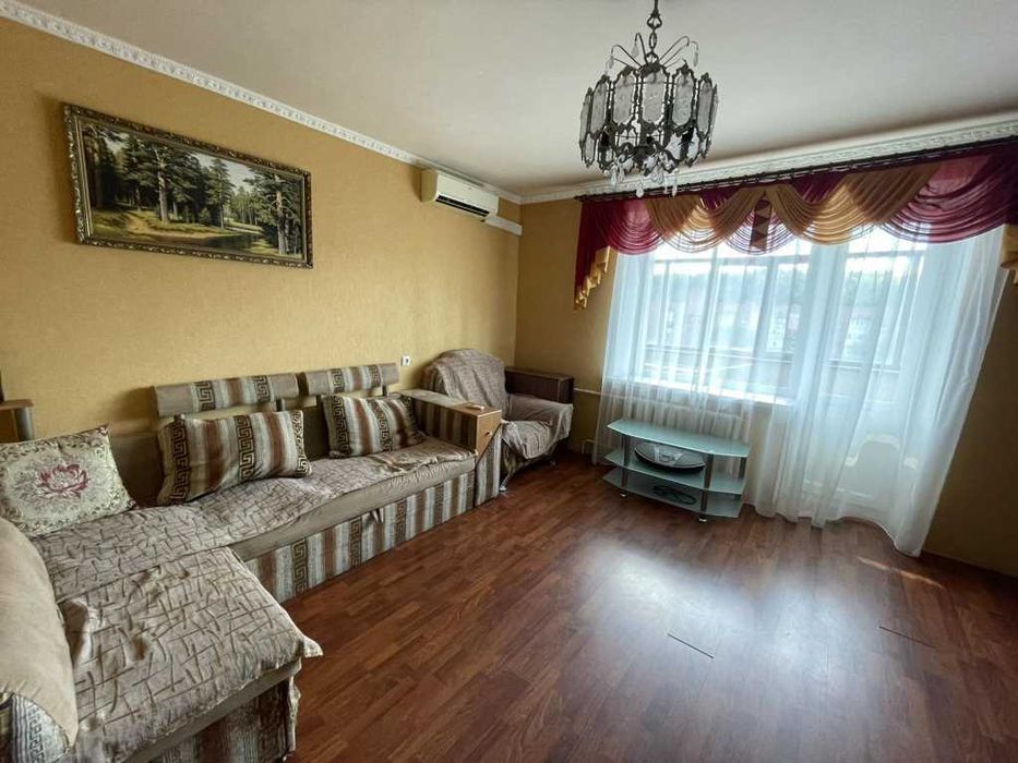 ТЕРМІНОВИЙ ПРОДАЖ ТРИКІМНАТНОЇ КВАРТИРИ