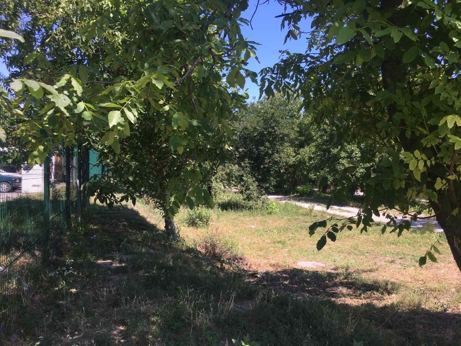 Продам участок 20 соток ,Золотые ключи