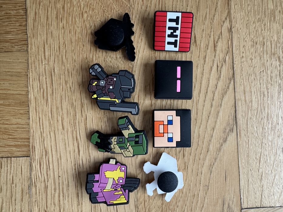 Crocs Minecraft przypinki 8 sztuk