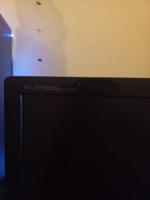 Монітор LG Flatron W2453SQ-PF