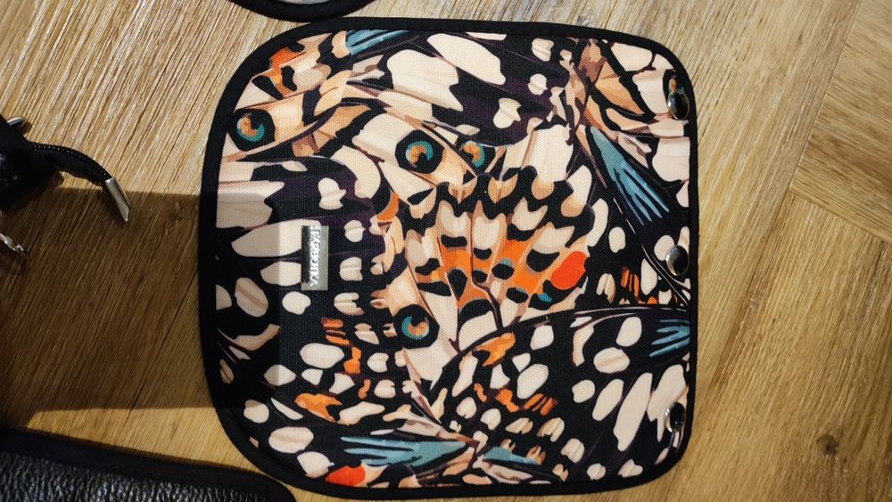 Torebka Saszka nowa plus trzy klapki Farbotka