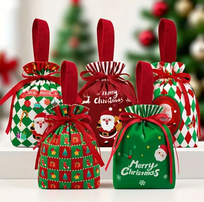 Подарункові бокси, коробочки, мішечки