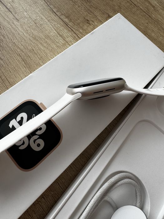 Apple Watch SE 2 покоління GPS 40мм
