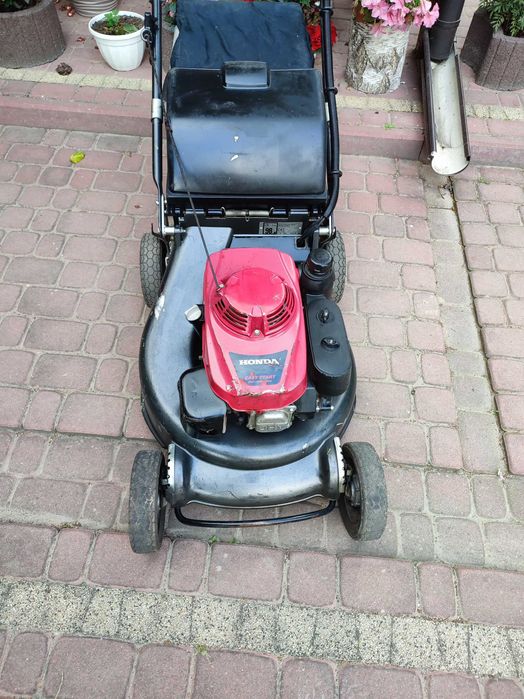 Kosiarka spalinowa Honda HRH 536 aluminiowa hydrostat 6 KM z koszem
