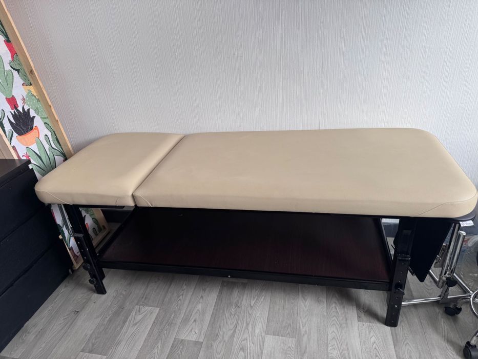 Стіл масажний/ для бʼюті процедур