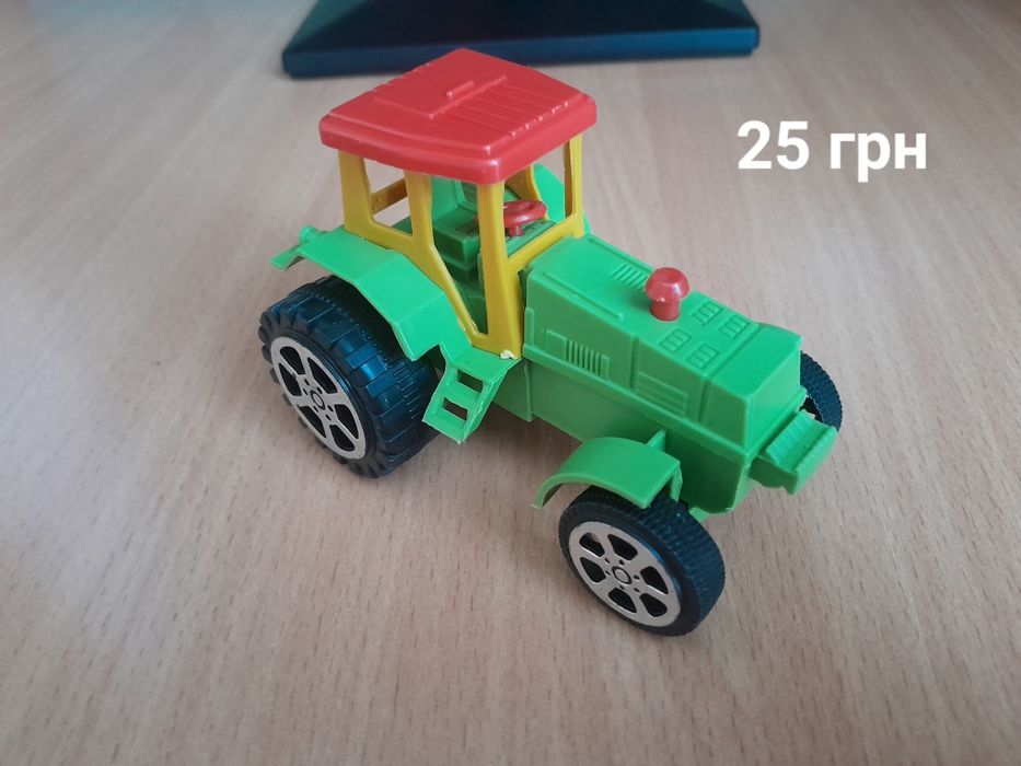 Нові та б/у тракторці