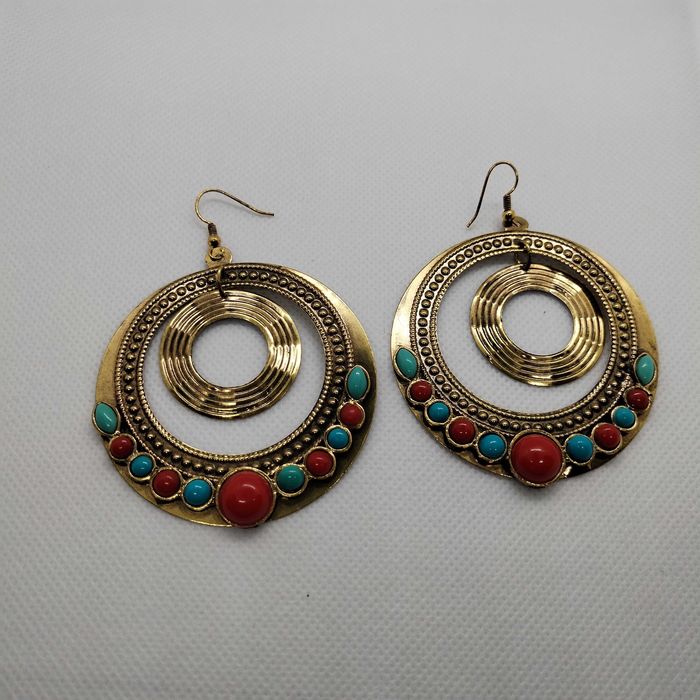 BRINCOS (3) 1 unid- 3€; 2 unid- 4€; 3 unid- 5€