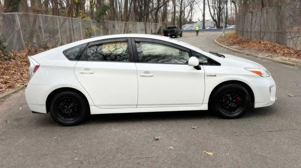 Toyota Prius Persona Series      2015