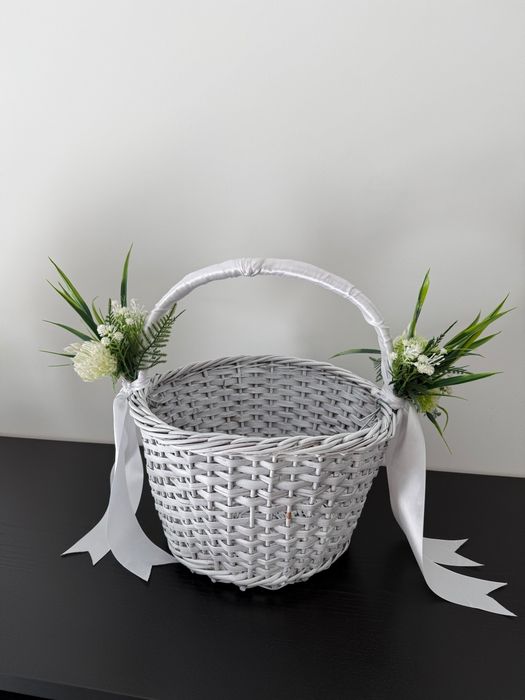 Cesto pintado a branco para Decoração de casamento/festa.