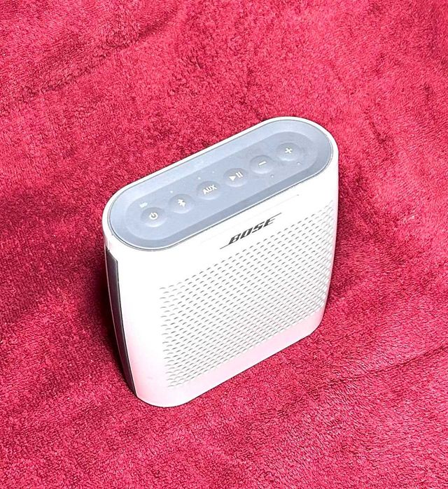 Блютус аудіоколонка Bose SoundLink Color.