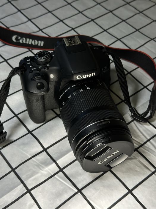 фотоаппарат Canon eos 750D