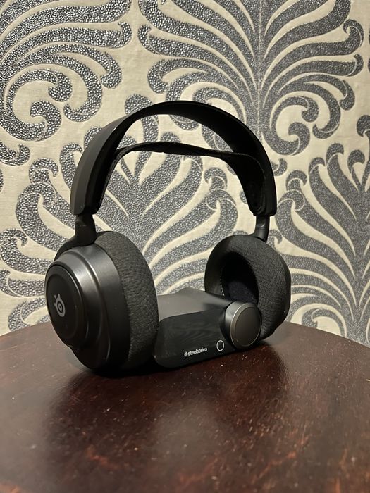 Геймерські навушники Stealseries Arctic 7 wireless