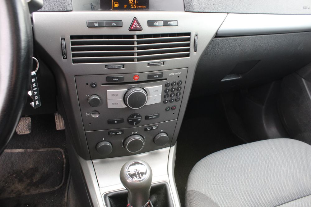 Opel Astra H 1.8 SPORT