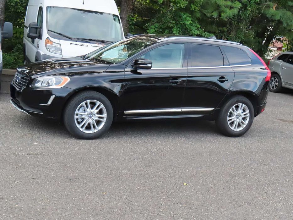 Volvo XC60      2016