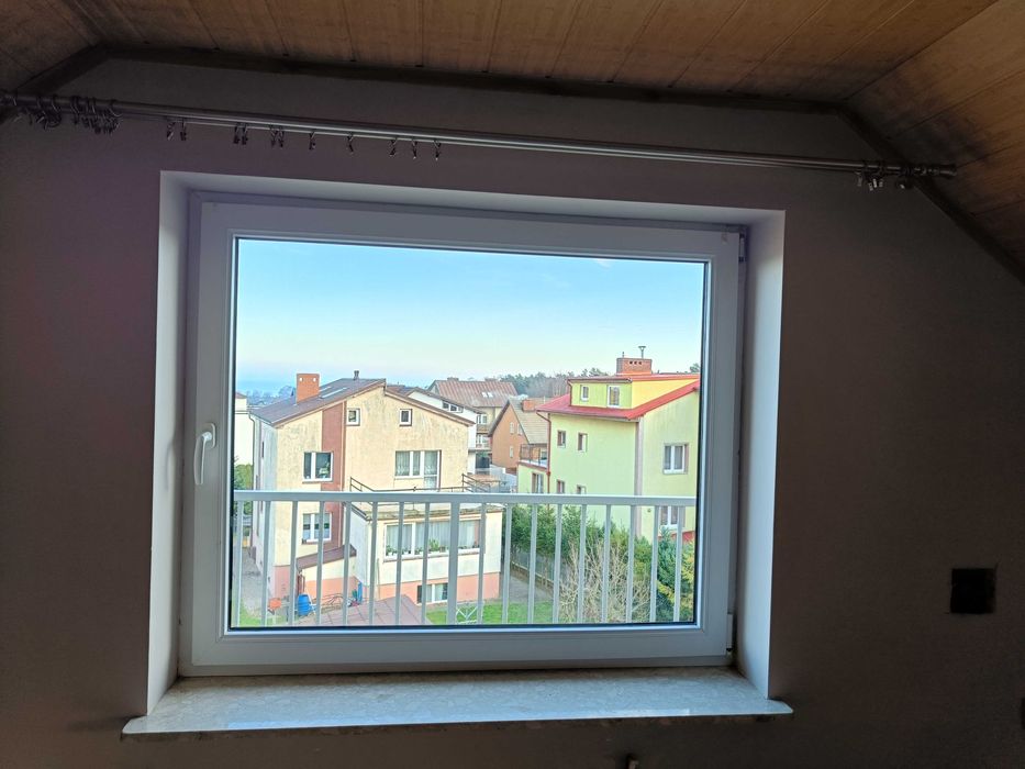 Okno plastikowe 140 x 116 cm  + parapet gratis.