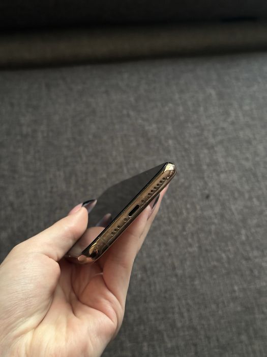 IPhone  11 Pro.