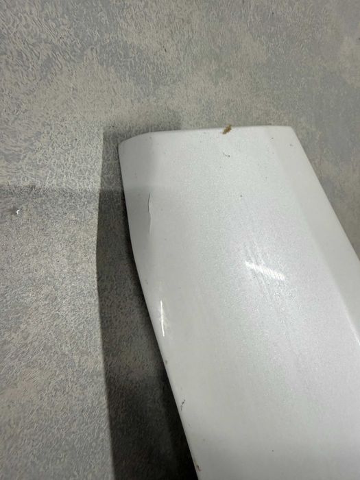 Кришка багажника Tesla M3 Highland 2024- ляда кляпа Тесла Модел 3 2024